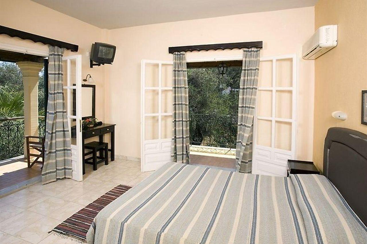 Yannis Servos Barbati Apartments Dış mekan fotoğraf