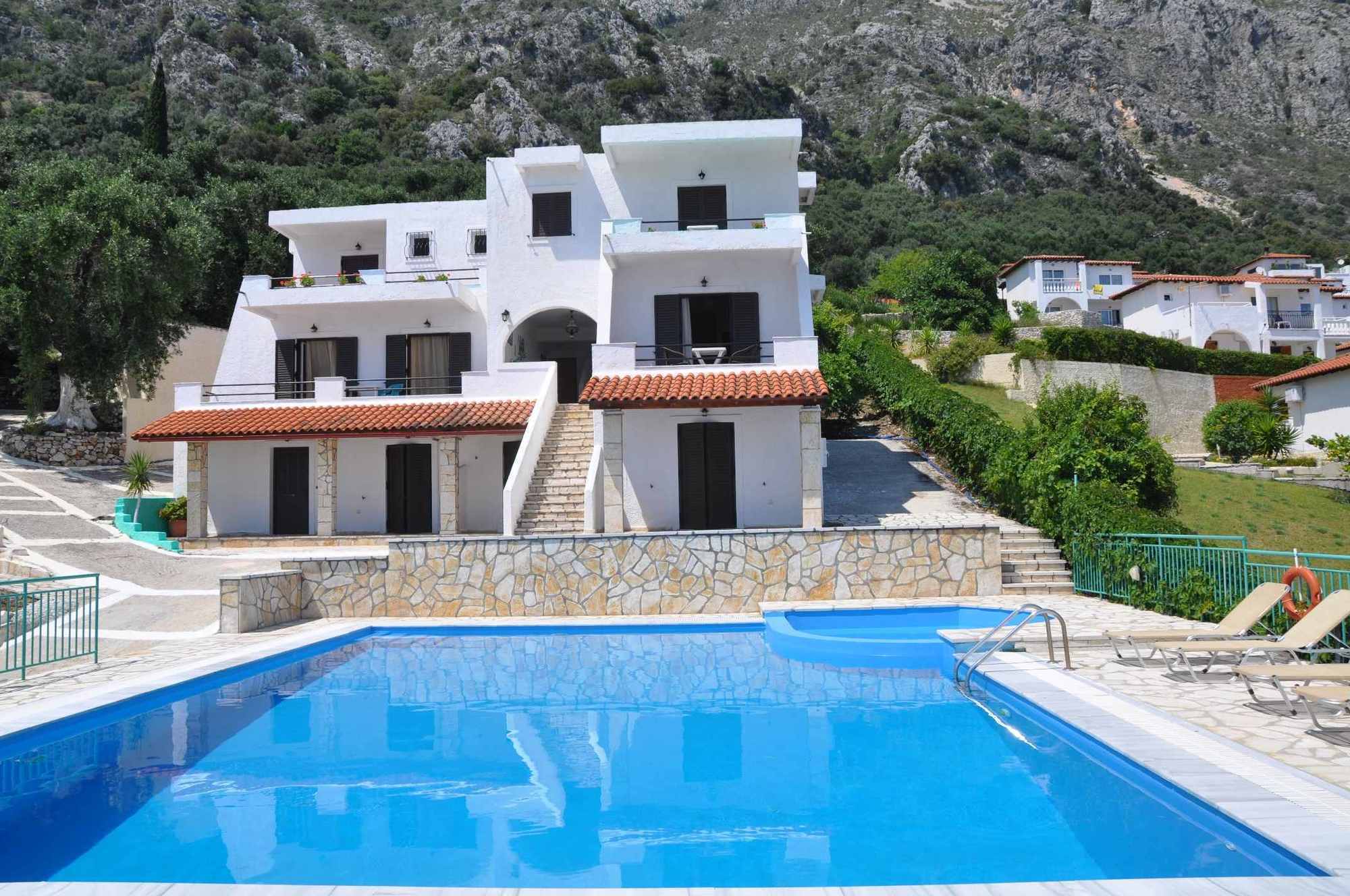 Yannis Servos Barbati Apartments Dış mekan fotoğraf